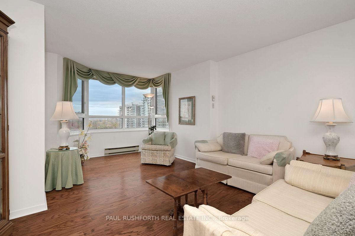 Photo 6 of Unit 815, 80 Sandcastle Drive, Ottawa, Leslie Park — HOMEH