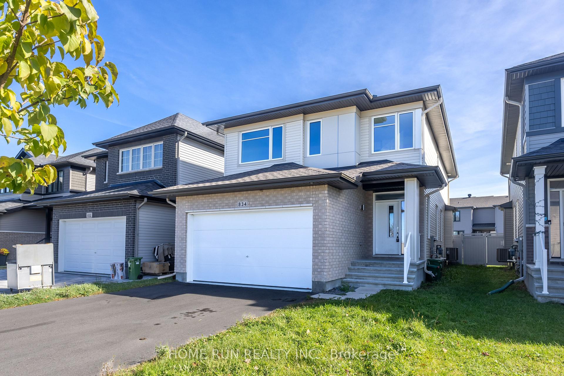 Photo 2 of 834 Paseana Place, Ottawa, Kanata - Emerald Meadows/Trailwest — HOMEH