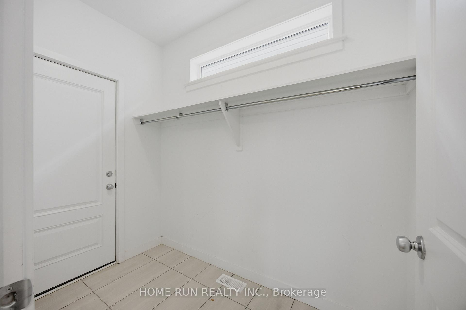 Photo 6 of 834 Paseana Place, Ottawa, Kanata - Emerald Meadows/Trailwest — HOMEH