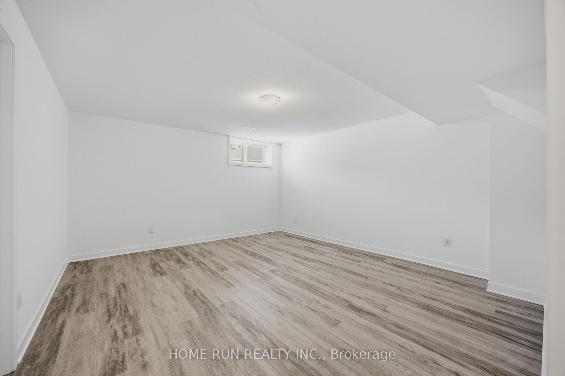 Photo 30 of 834 Paseana Place, Ottawa, Kanata - Emerald Meadows/Trailwest — HOMEH