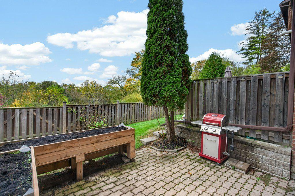 Photo 29 of 7 Briar Lane, Hamilton, Dundas — HOMEH
