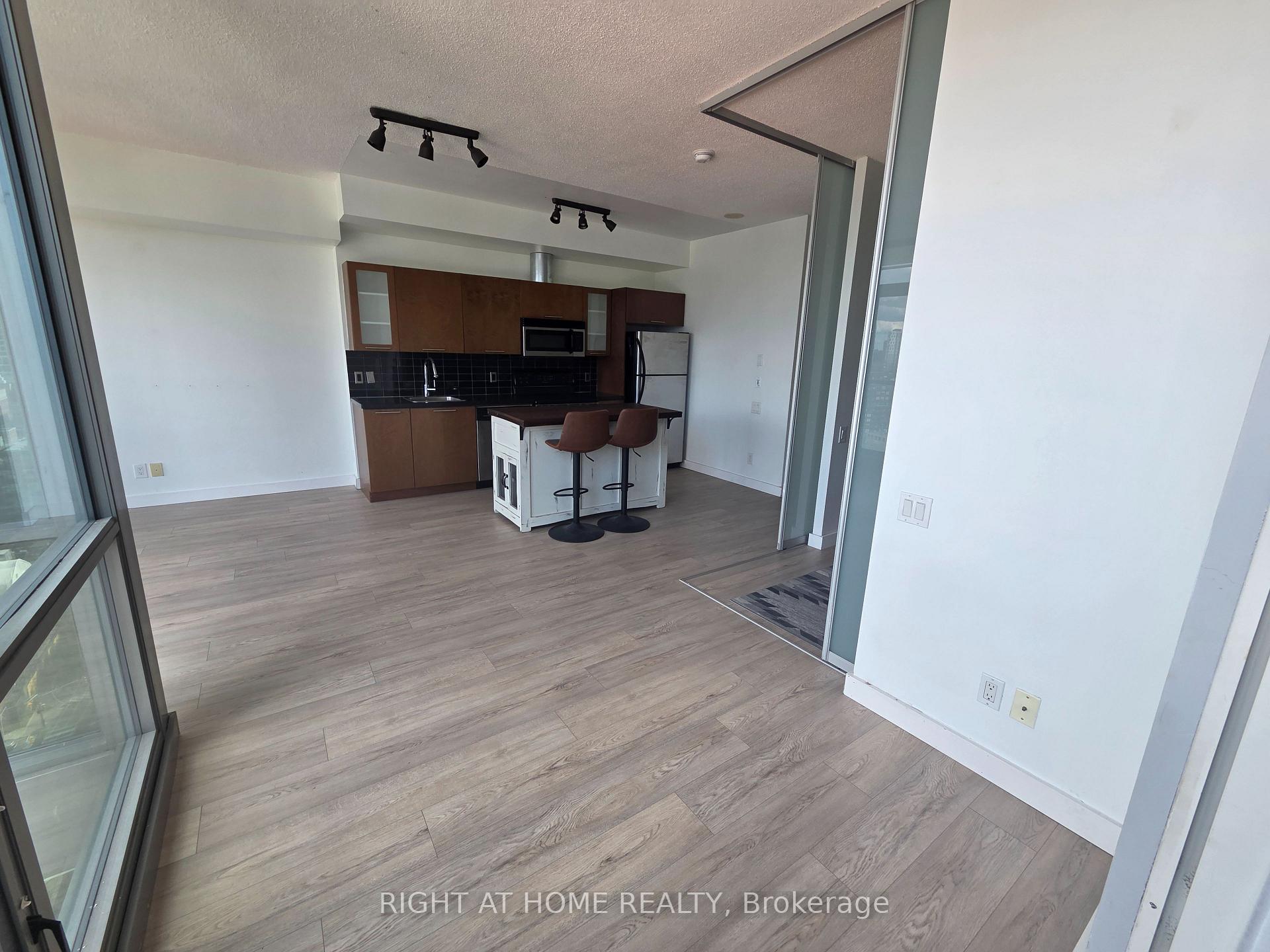 Photo 12 of Unit 1709, 33 Mill Street, Toronto, Waterfront Communities — HOMEH