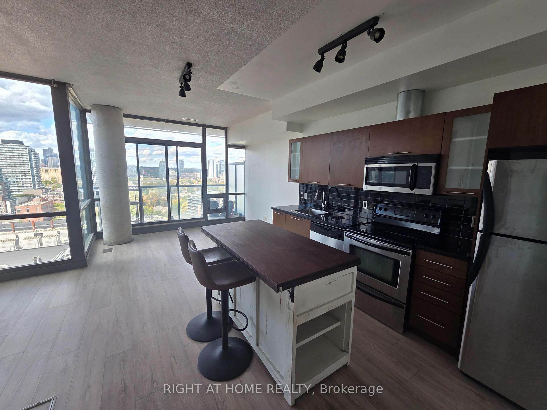 Photo 15 of Unit 1709, 33 Mill Street, Toronto, Waterfront Communities — HOMEH