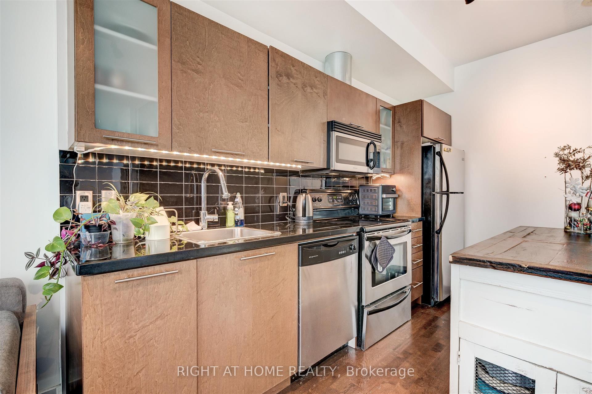 Photo 17 of Unit 1709, 33 Mill Street, Toronto, Waterfront Communities — HOMEH