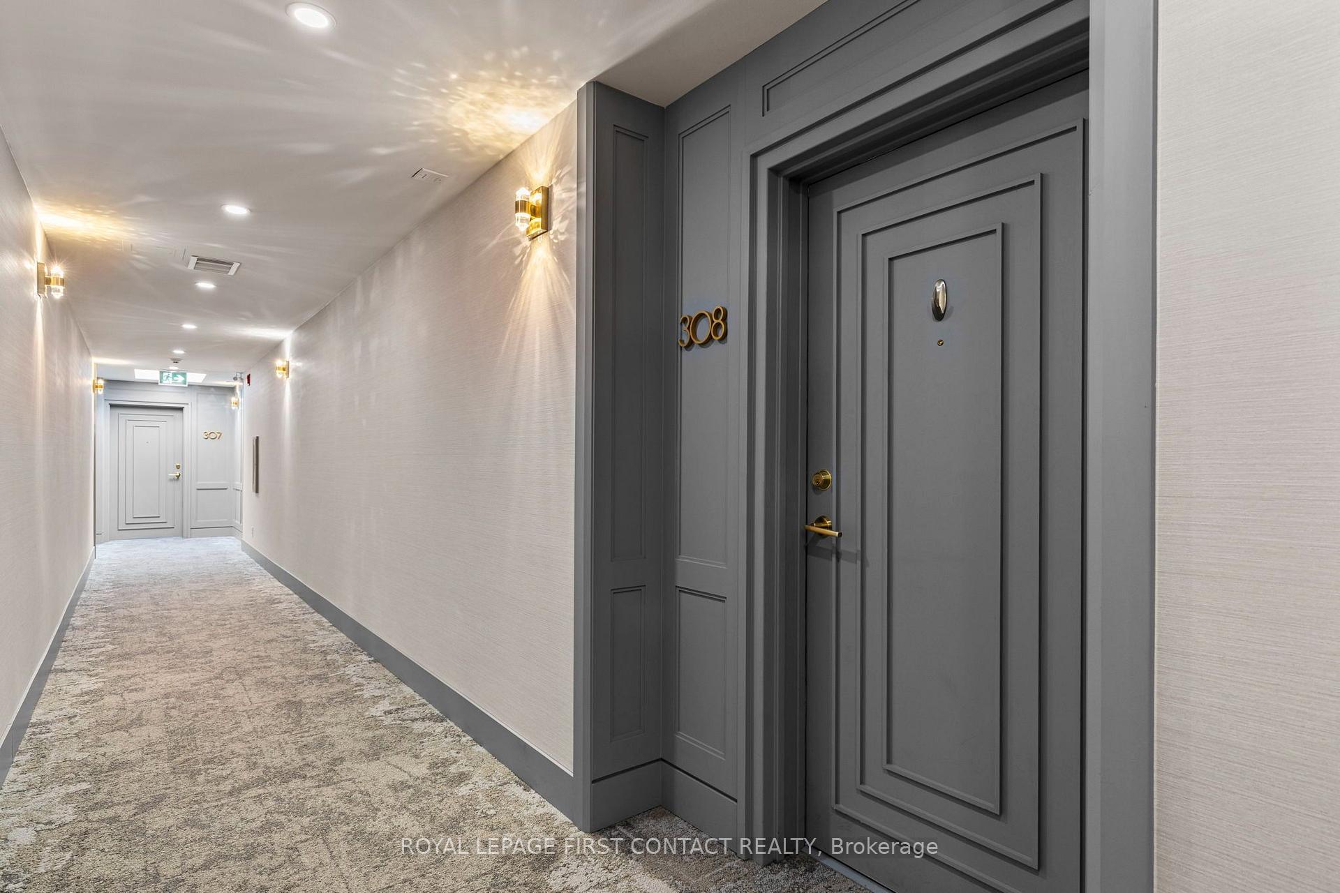 Photo 3 of Unit 308, 21 Kempenfelt Drive, Barrie, North Shore — HOMEH