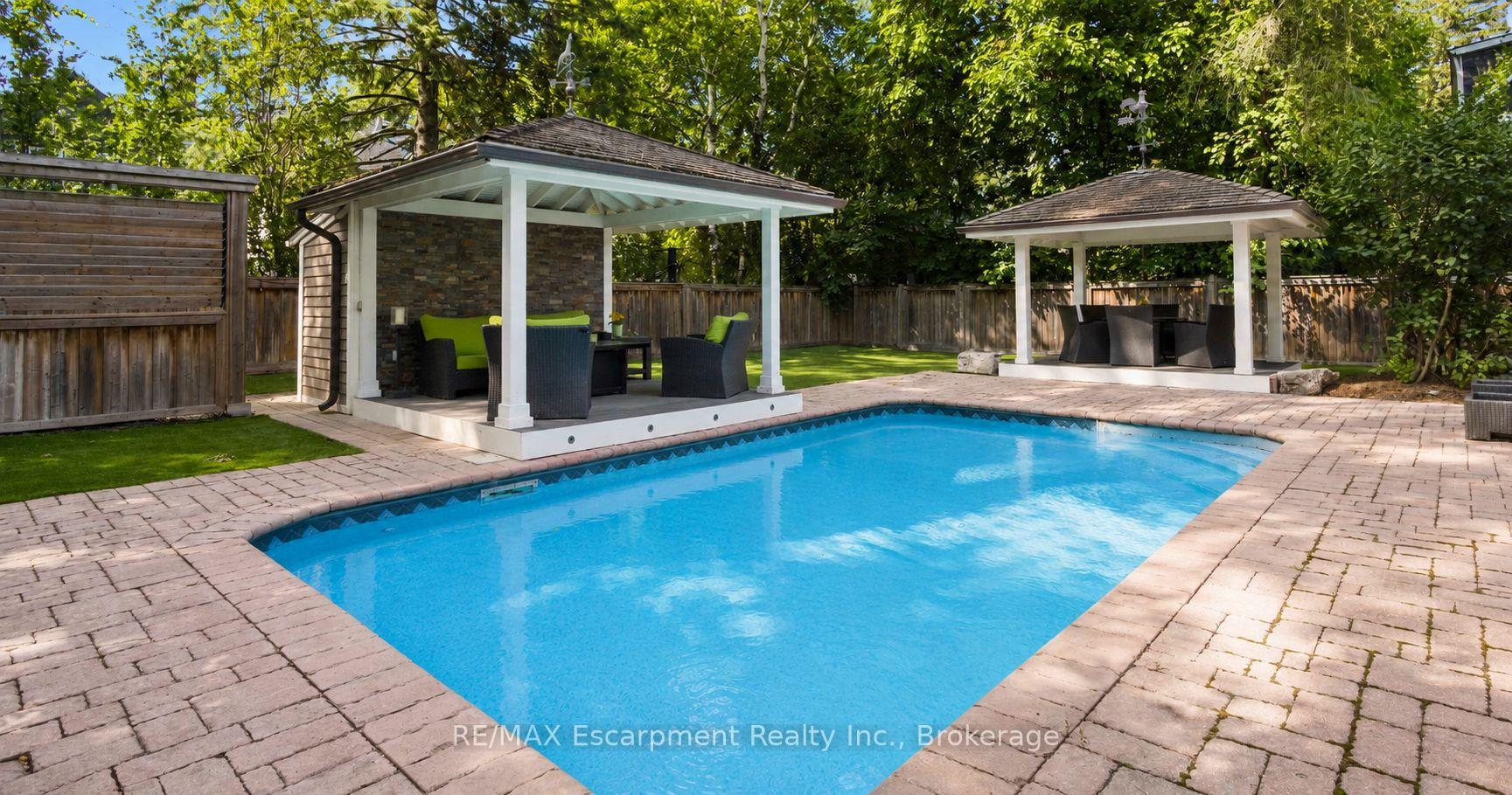 Photo 3 of 287 MacDonald Road, Oakville, Old Oakville — HOMEH