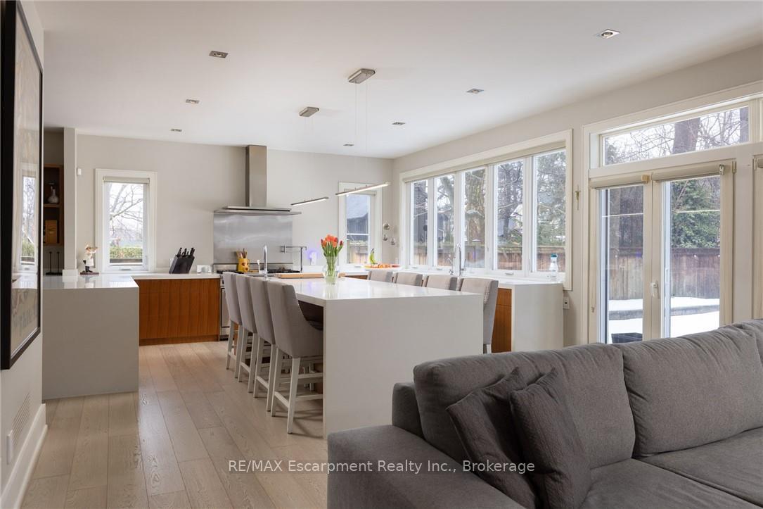 Photo 11 of 287 MacDonald Road, Oakville, Old Oakville — HOMEH