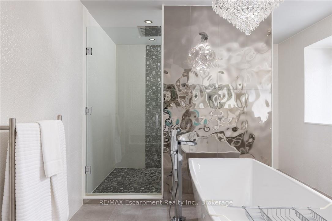 Photo 27 of 287 MacDonald Road, Oakville, Old Oakville — HOMEH
