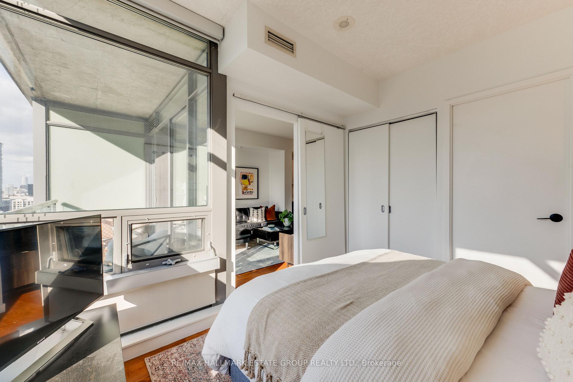 Photo 23 of Unit 2201, 285 Mutual Street, Toronto, Church-Yonge Corridor — HOMEH