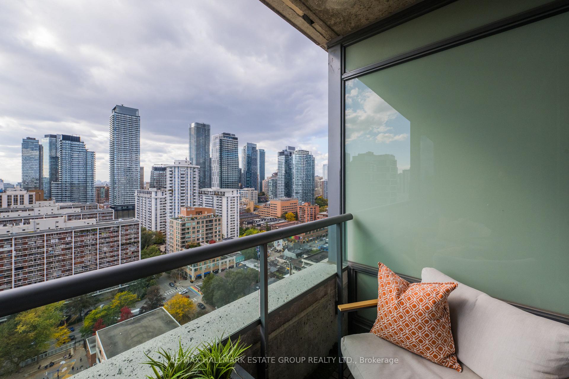 Photo 35 of Unit 2201, 285 Mutual Street, Toronto, Church-Yonge Corridor — HOMEH