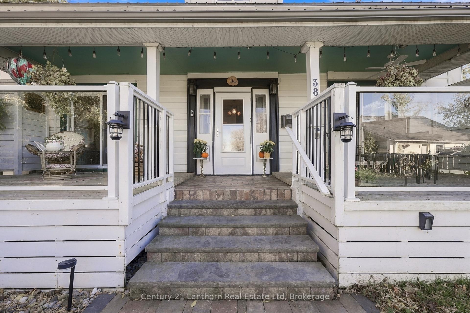 Photo 1 of 382 Front Street, Quinte West, Trenton Ward — HOMEH