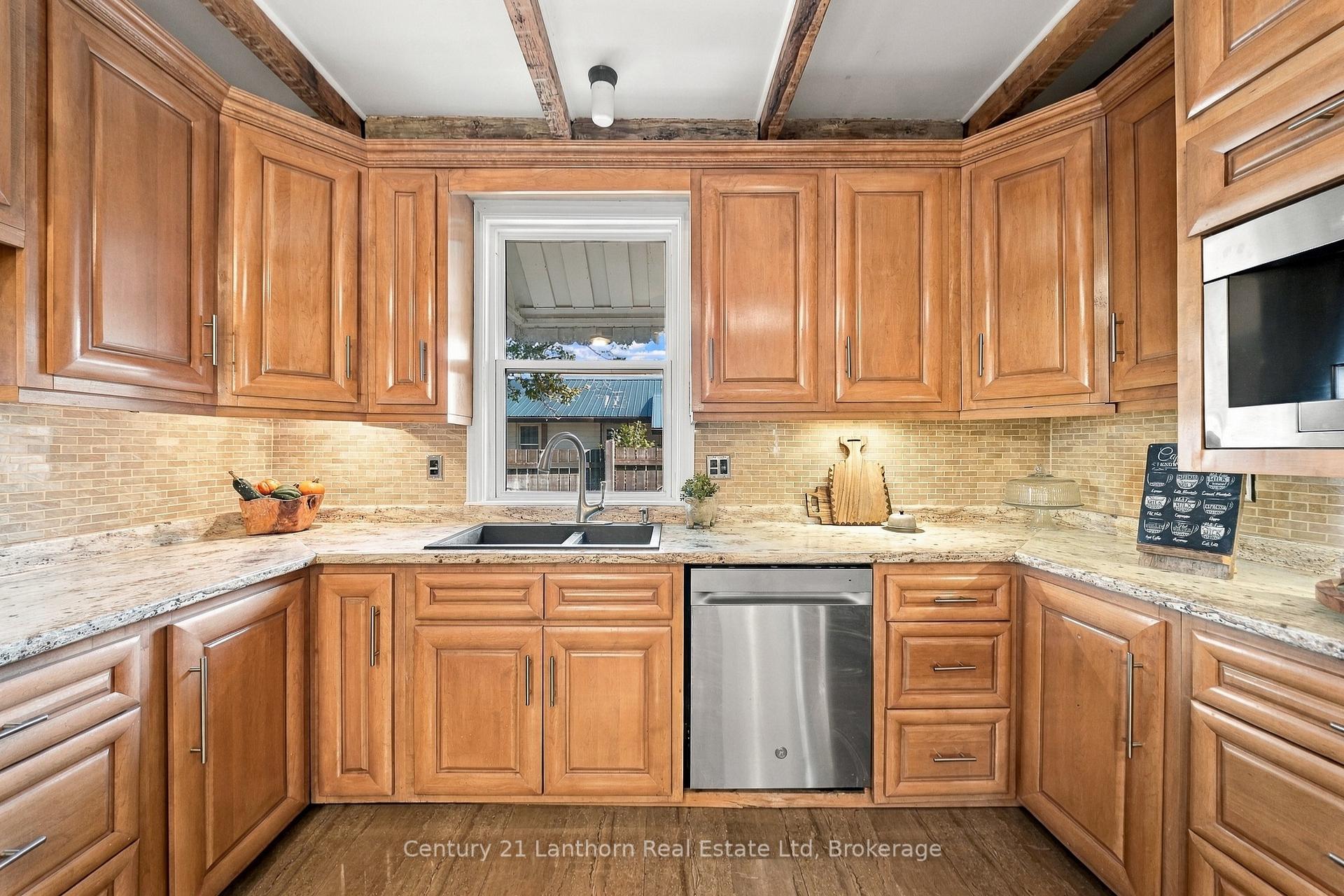 Photo 17 of 382 Front Street, Quinte West, Trenton Ward — HOMEH