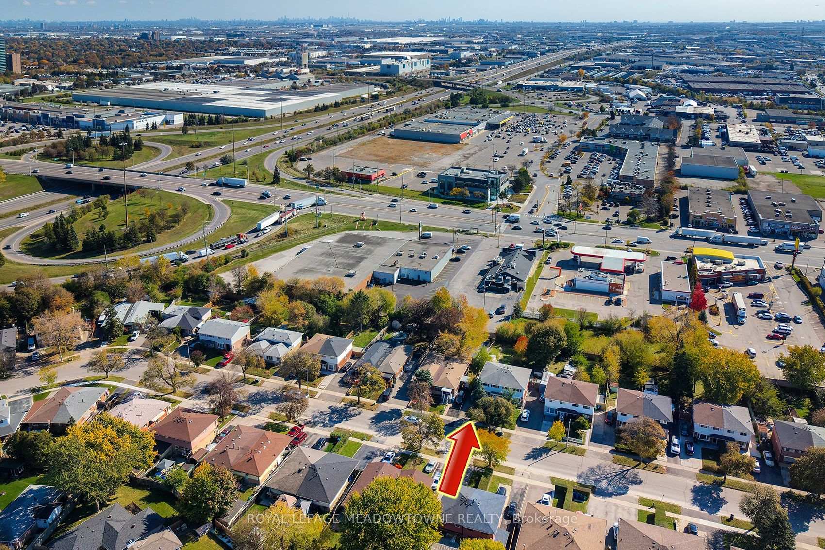 Photo 2 of 139 Archdekin Drive, Brampton, Queen Street Corridor — HOMEH