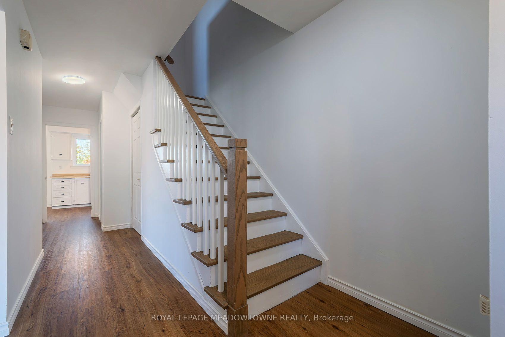 Photo 7 of 139 Archdekin Drive, Brampton, Queen Street Corridor — HOMEH