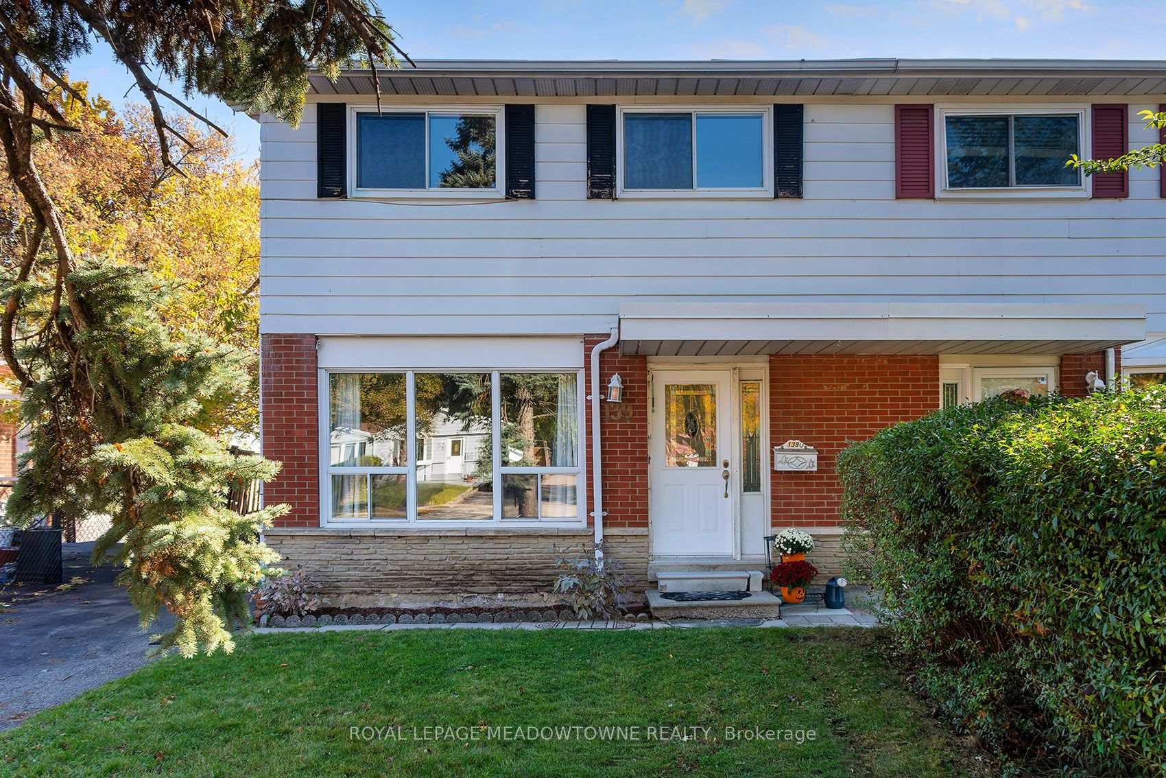 Photo 43 of 139 Archdekin Drive, Brampton, Queen Street Corridor — HOMEH
