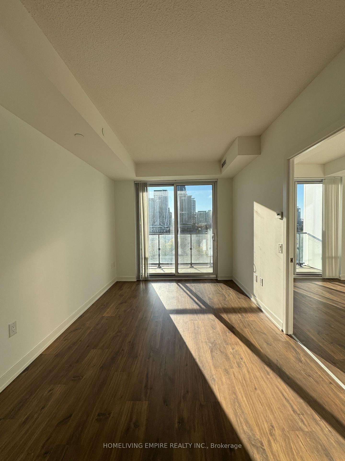 Photo 10 of Unit 705, 9 Tecumseth Street, Toronto, Niagara — HOMEH