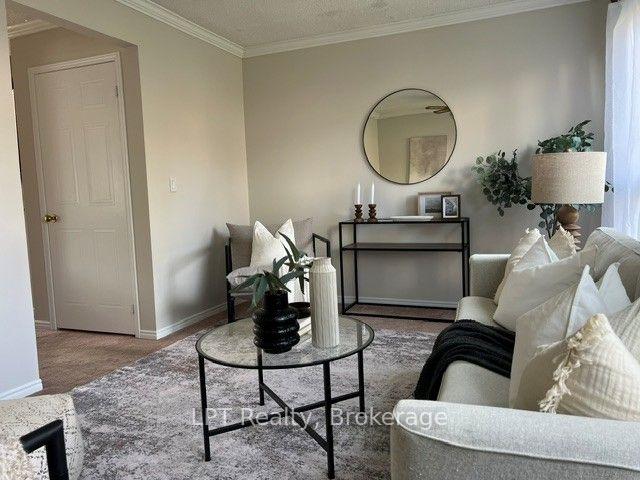 Photo 9 of 420 Cobblehill Drive, Oshawa, Pinecrest — HOMEH
