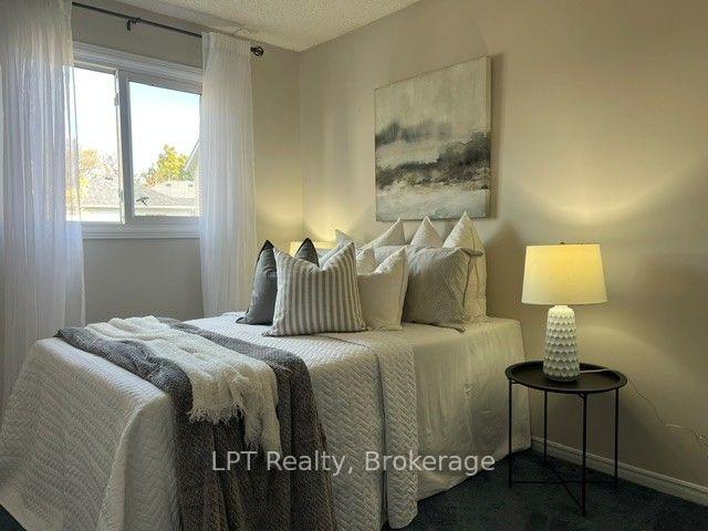 Photo 18 of 420 Cobblehill Drive, Oshawa, Pinecrest — HOMEH