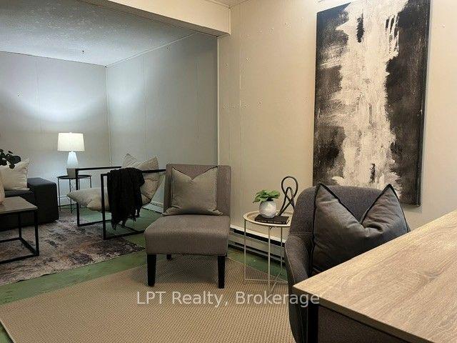 Photo 20 of 420 Cobblehill Drive, Oshawa, Pinecrest — HOMEH