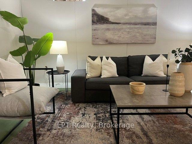 Photo 23 of 420 Cobblehill Drive, Oshawa, Pinecrest — HOMEH