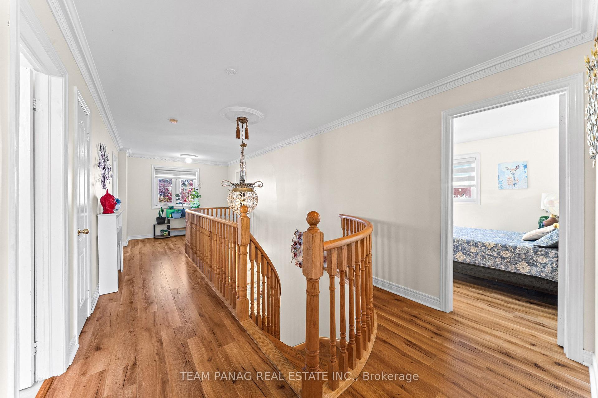 Photo 25 of 202 Fernforest Drive, Brampton, Sandringham-Wellington — HOMEH