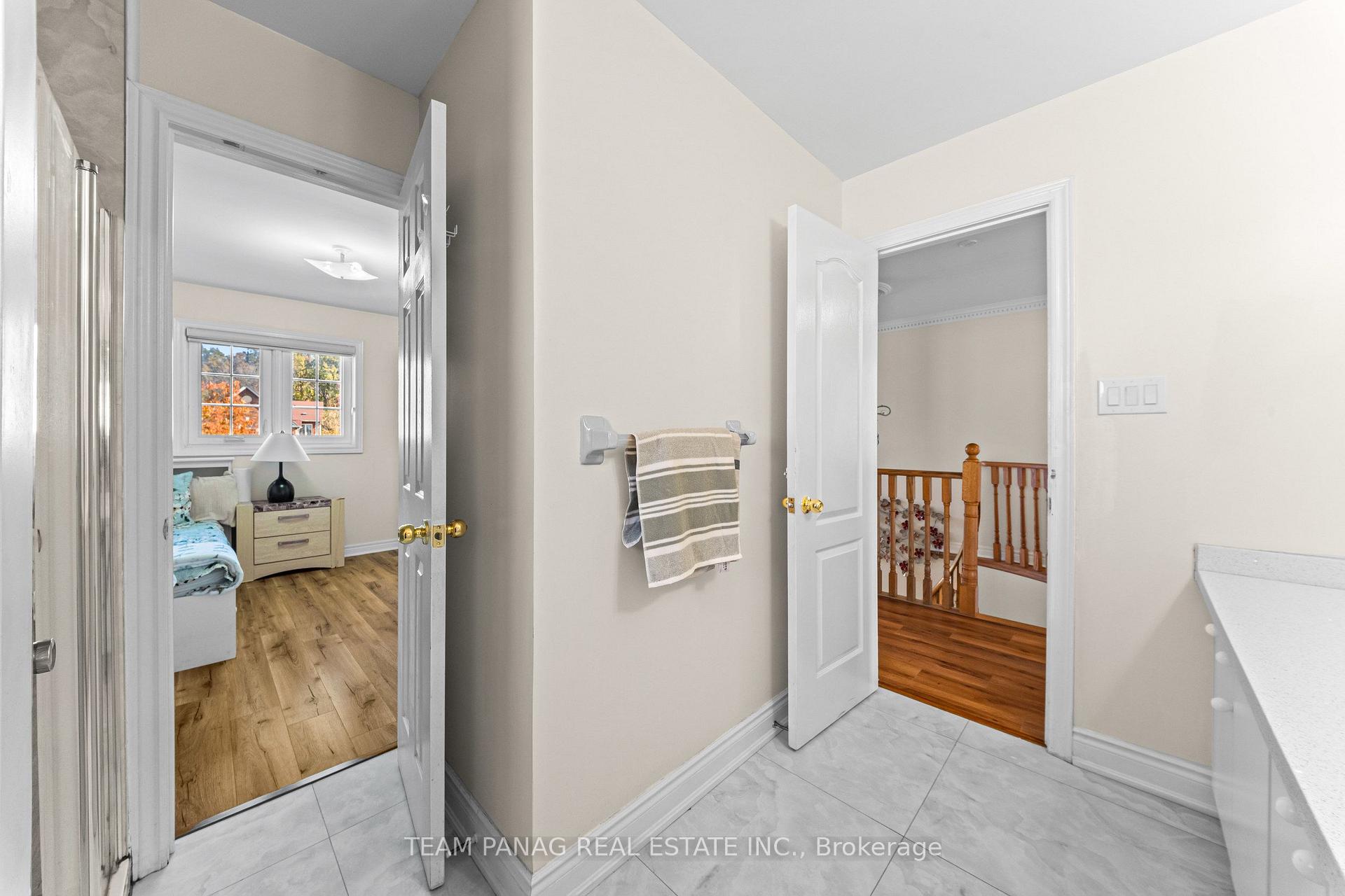Photo 36 of 202 Fernforest Drive, Brampton, Sandringham-Wellington — HOMEH