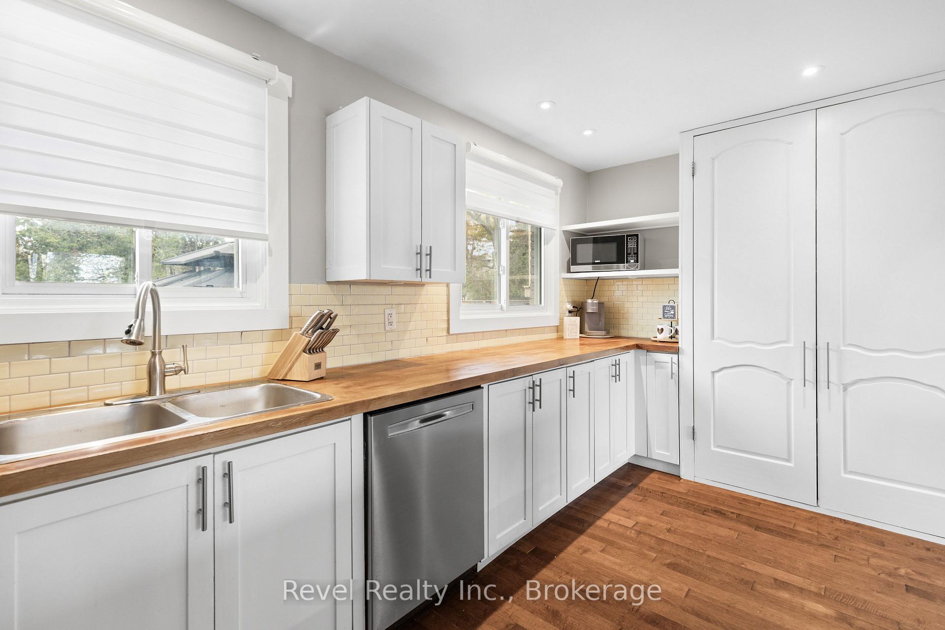 Photo 14 of 17 Mohawk Drive, Kawartha Lakes, Lindsay — HOMEH
