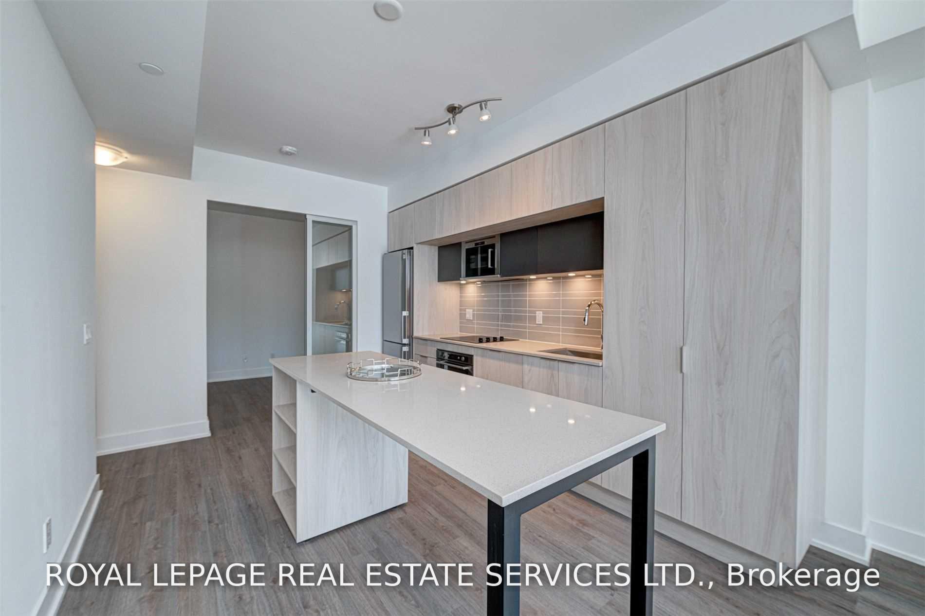 Photo 4 of Unit 214, 1 Belsize Drive, Toronto, Yonge-Eglinton — HOMEH