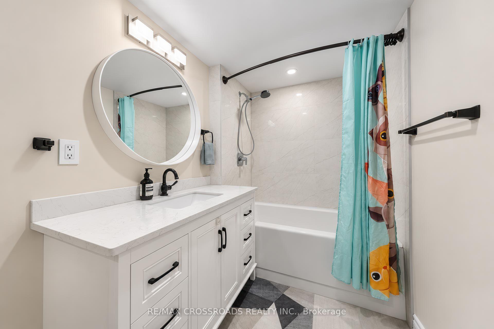 Photo 21 of Unit 1308, 7825 Bayview Avenue, Markham, Aileen-Willowbrook — HOMEH