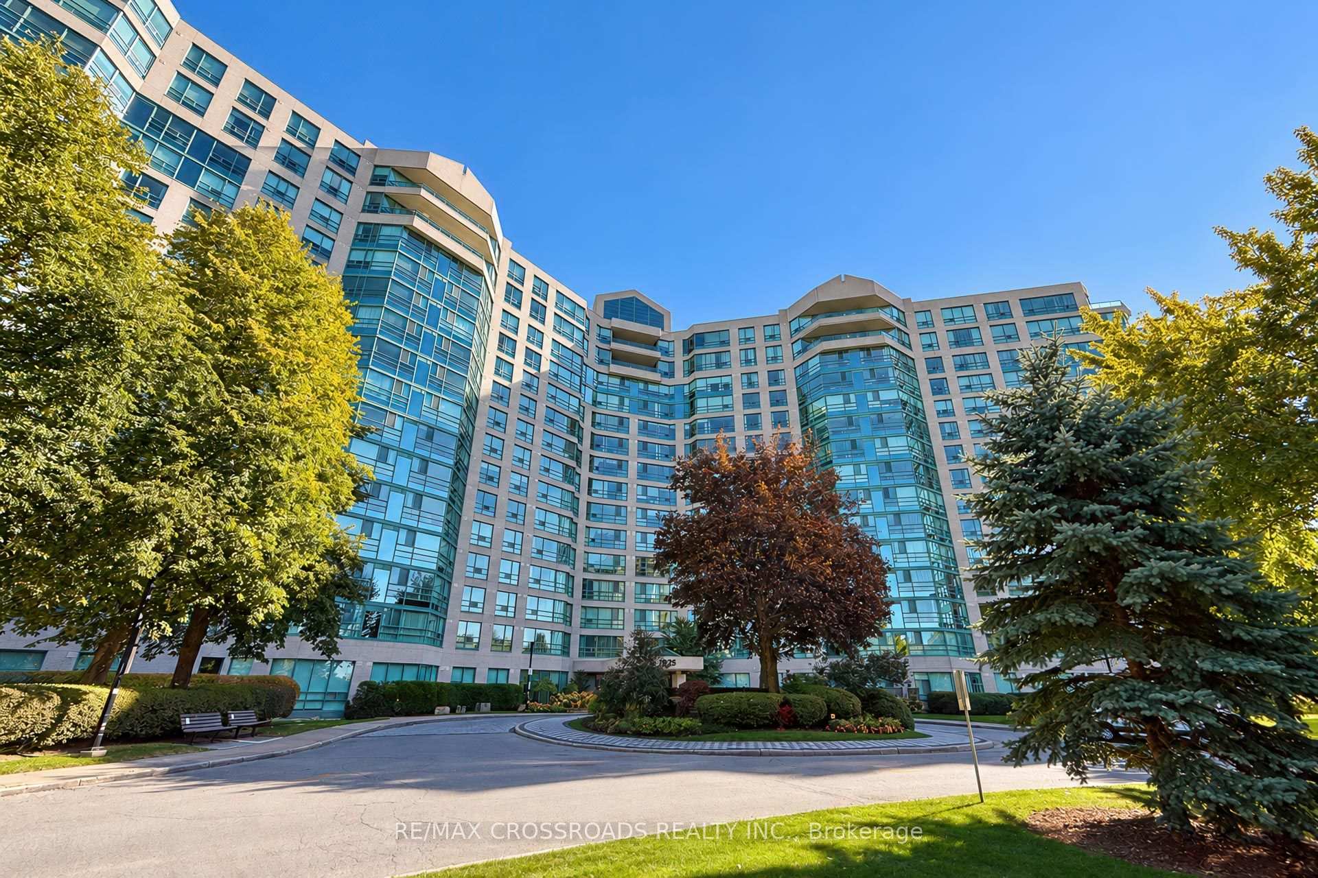 Photo 33 of Unit 1308, 7825 Bayview Avenue, Markham, Aileen-Willowbrook — HOMEH