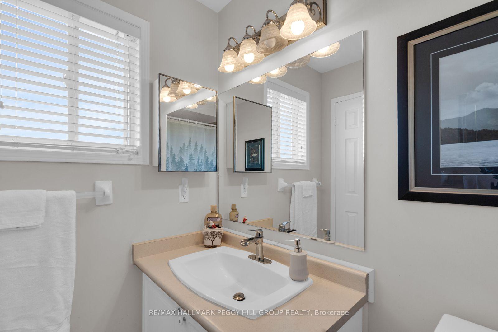 Photo 9 of 117 Gadwall Avenue, Barrie, Painswick South — HOMEH