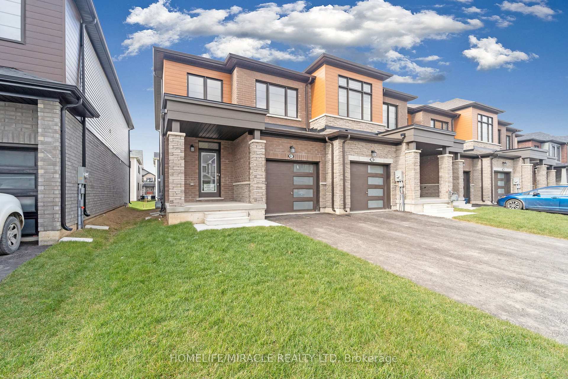 Photo 2 of 41 Sugar May Avenue, Thorold, Rolling Meadows — HOMEH