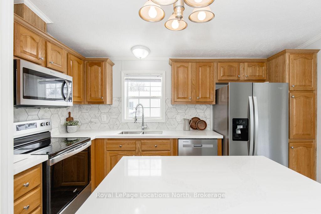 Photo 6 of 89 Georgian Glen Drive, Wasaga Beach — HOMEH