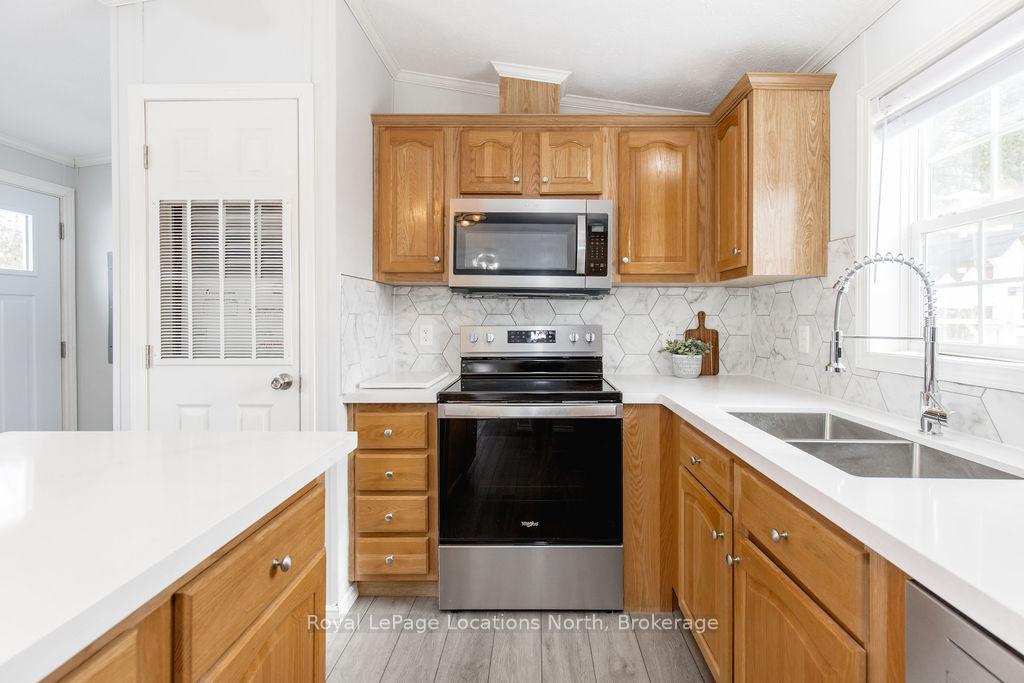 Photo 7 of 89 Georgian Glen Drive, Wasaga Beach — HOMEH