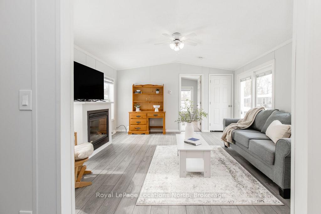 Photo 9 of 89 Georgian Glen Drive, Wasaga Beach — HOMEH