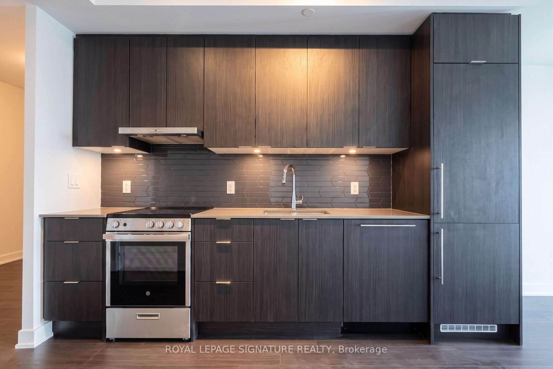 Photo 4 of Unit 4605, 430 Square One Drive, Mississauga, City Centre — HOMEH