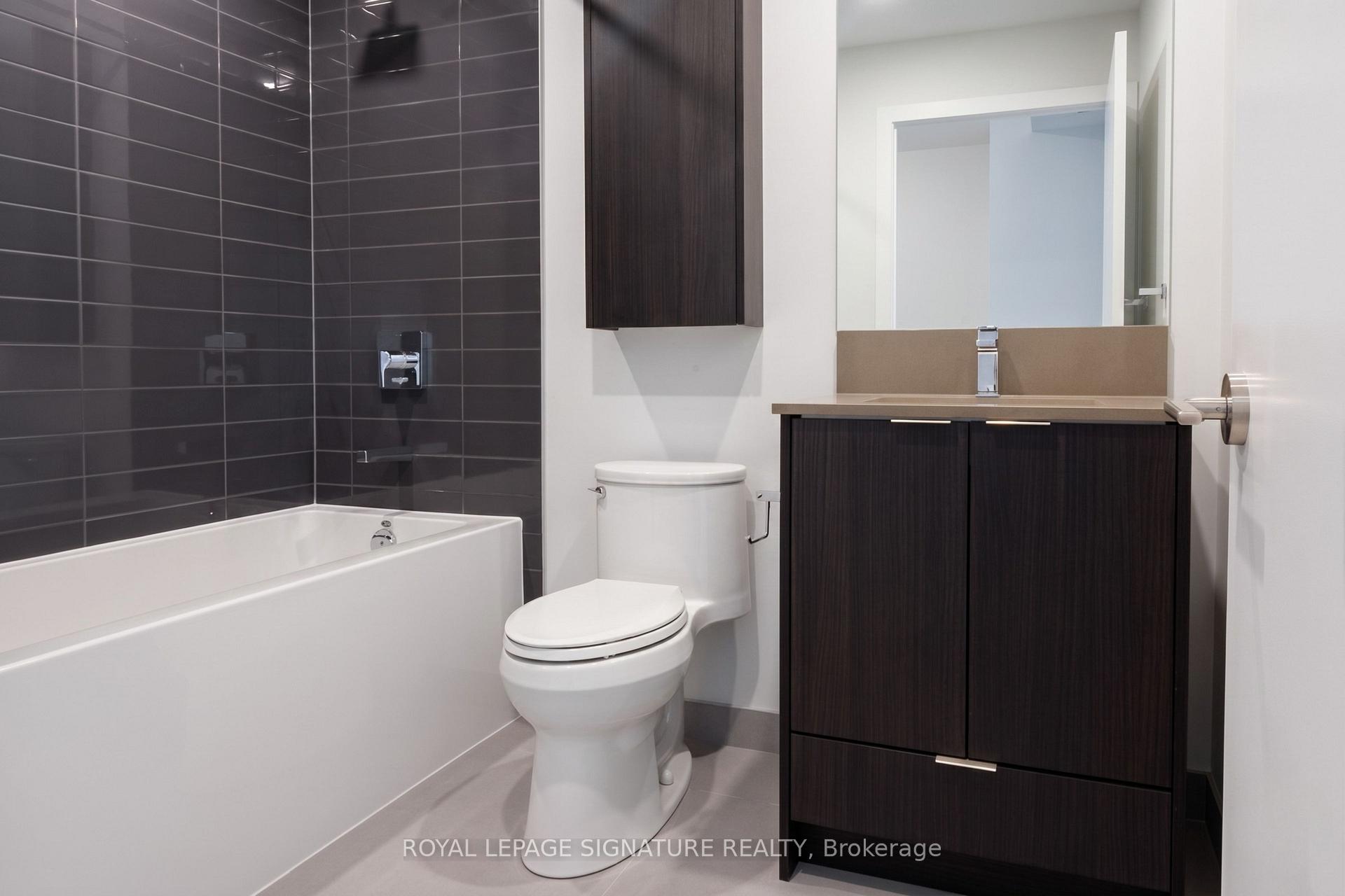 Photo 7 of Unit 4605, 430 Square One Drive, Mississauga, City Centre — HOMEH