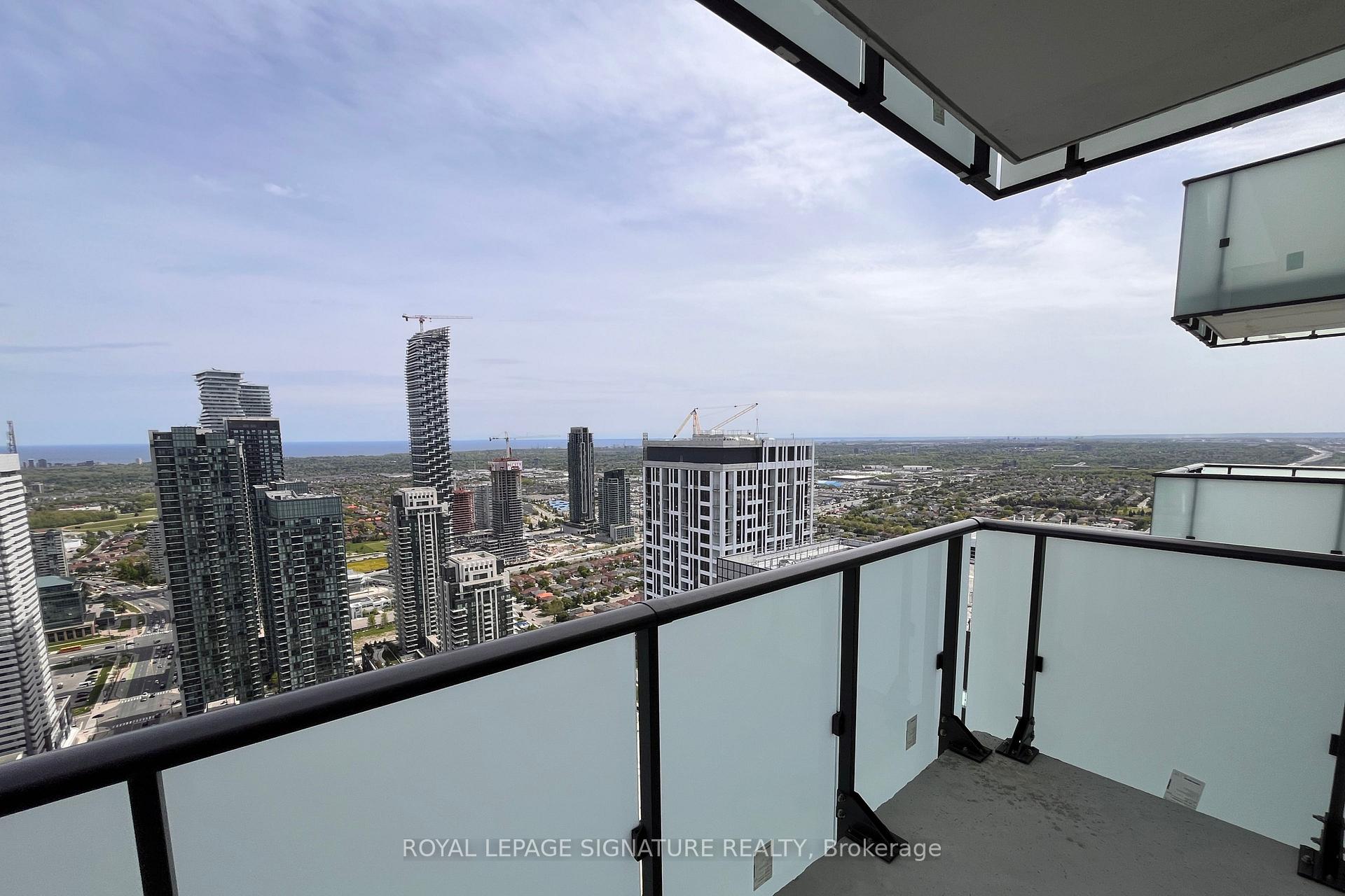 Photo 8 of Unit 4605, 430 Square One Drive, Mississauga, City Centre — HOMEH