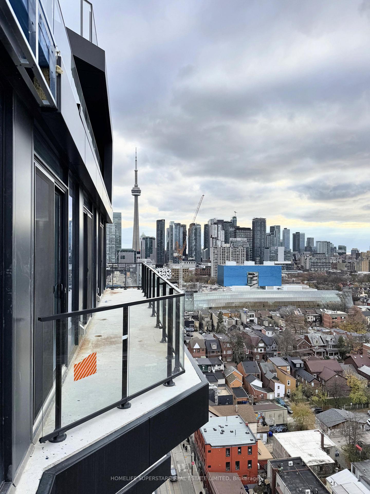 Photo 2 of Unit 1713, 195 McCaul Street, Toronto, Kensington-Chinatown — HOMEH