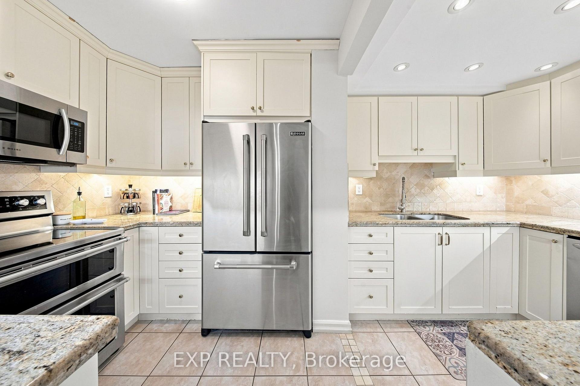 Photo 2 of Unit 2101, 1515 Lakeshore Road E, Mississauga, Lakeview — HOMEH