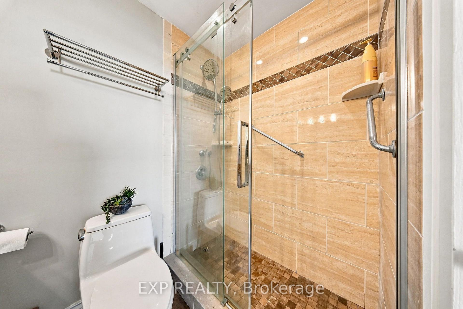 Photo 11 of Unit 2101, 1515 Lakeshore Road E, Mississauga, Lakeview — HOMEH