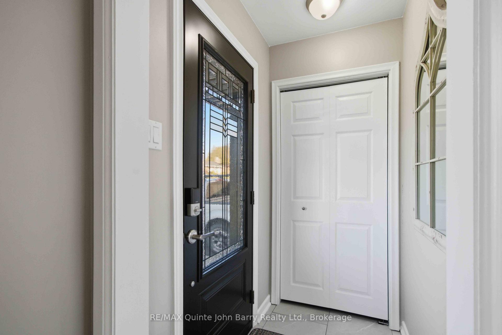 Photo 4 of 47 Fourth Avenue, Quinte West, Trenton Ward — HOMEH