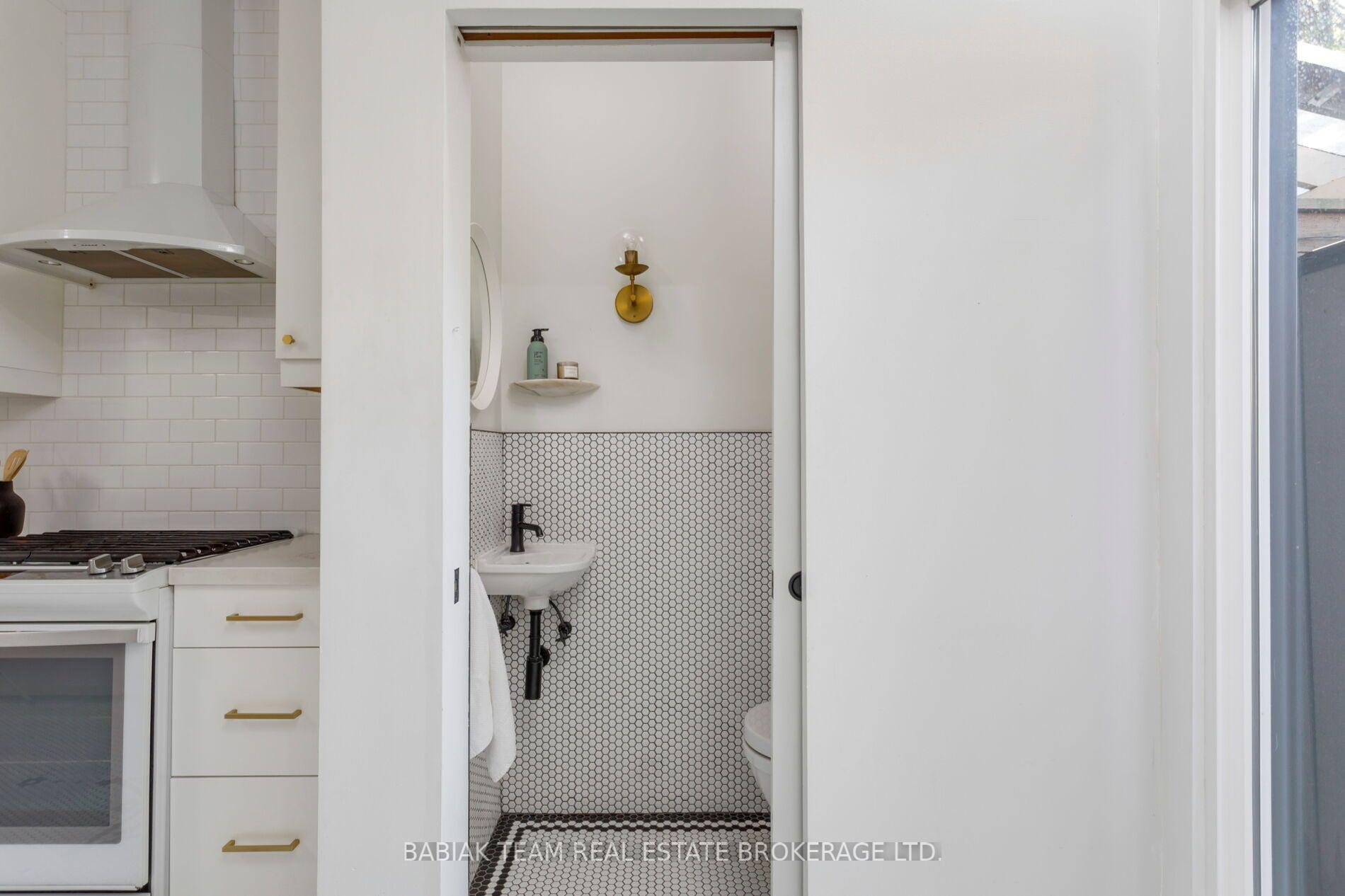 Photo 15 of 60 Elm Grove Avenue, Toronto, South Parkdale — HOMEH