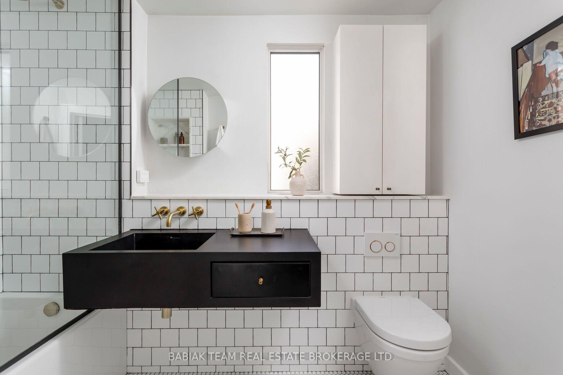 Photo 25 of 60 Elm Grove Avenue, Toronto, South Parkdale — HOMEH