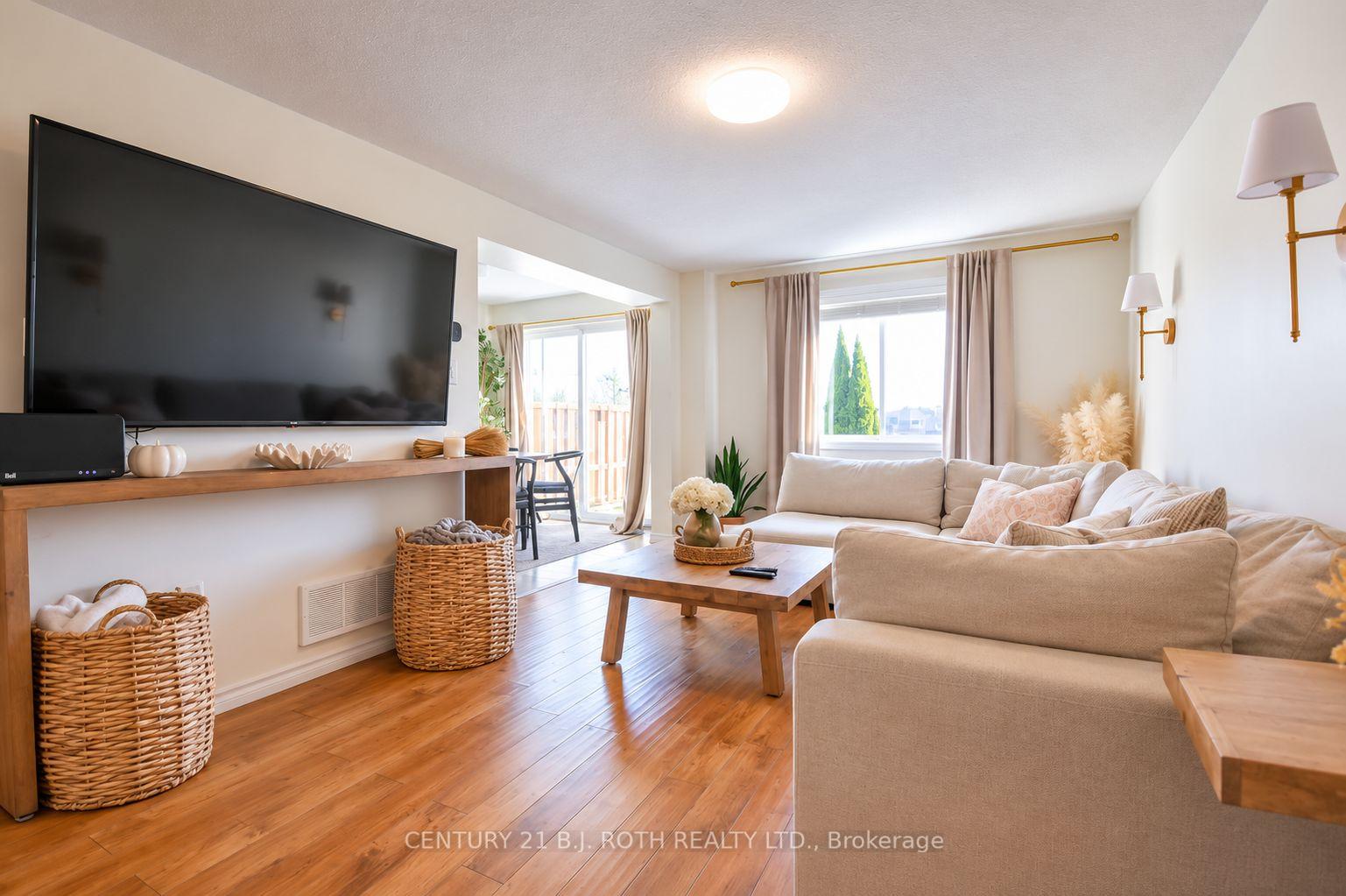 Photo 3 of 41 Goodwin Drive, Barrie, Painswick South — HOMEH