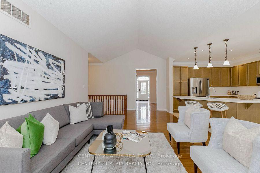 Photo 9 of 6 Shuter Lane, Brampton, Bram West — HOMEH