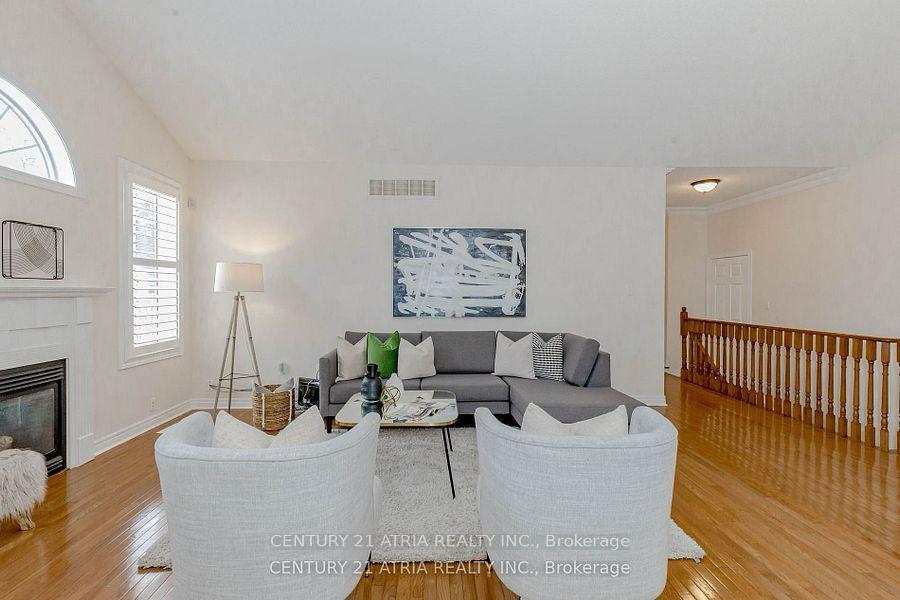 Photo 10 of 6 Shuter Lane, Brampton, Bram West — HOMEH