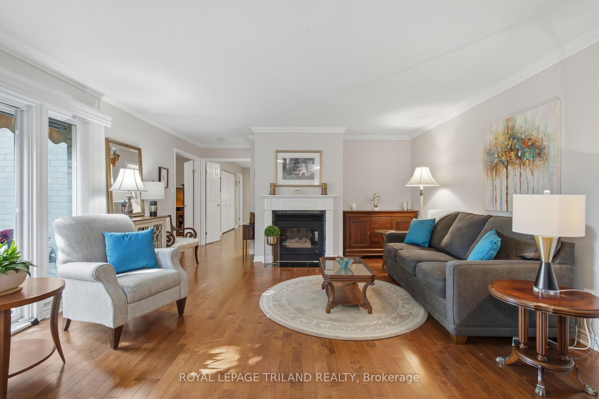Photo 3 of Unit 48, 163 Pine Valley Drive, London, South N — HOMEH