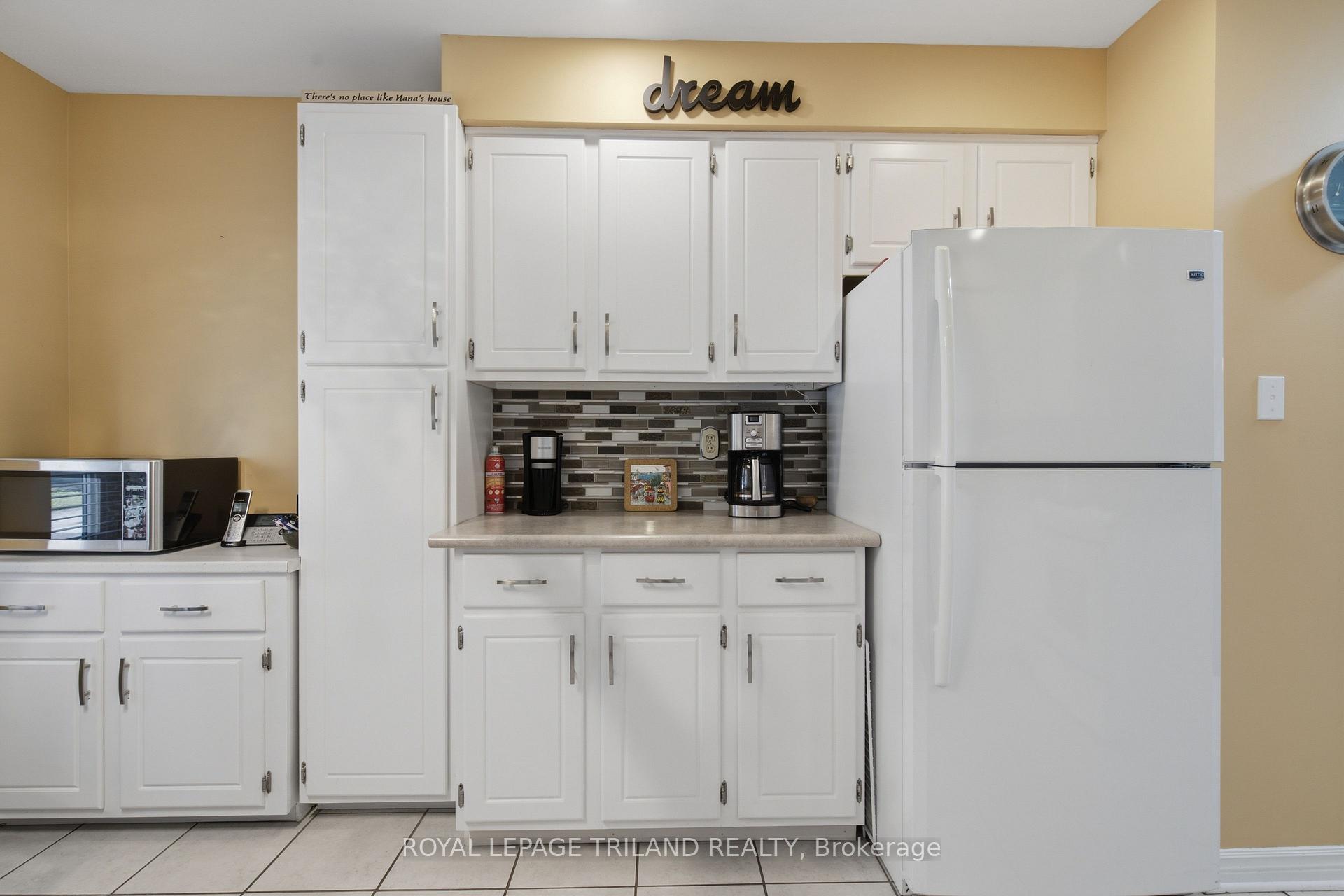 Photo 15 of Unit 48, 163 Pine Valley Drive, London, South N — HOMEH