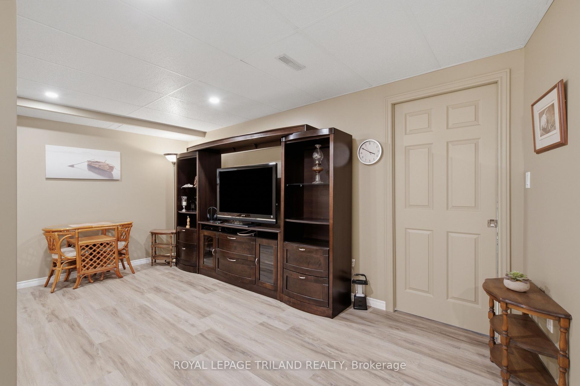 Photo 30 of Unit 48, 163 Pine Valley Drive, London, South N — HOMEH